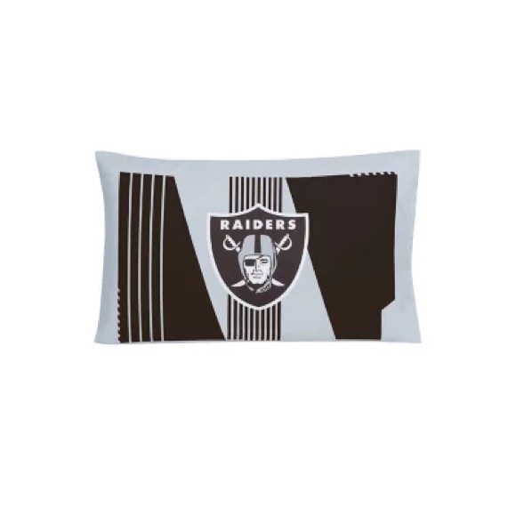 Las Vegas Raiders NFL Bed-In-A-Bag Comforter and Sheet Set - Picture 4 of 8